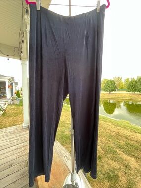 Chico's Travelers No Tummy Navy Pants